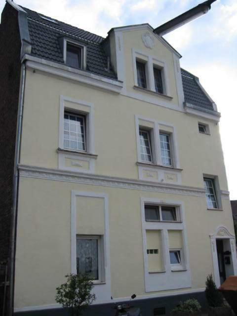 Koeln Vermietung Schwermer Exterior foto